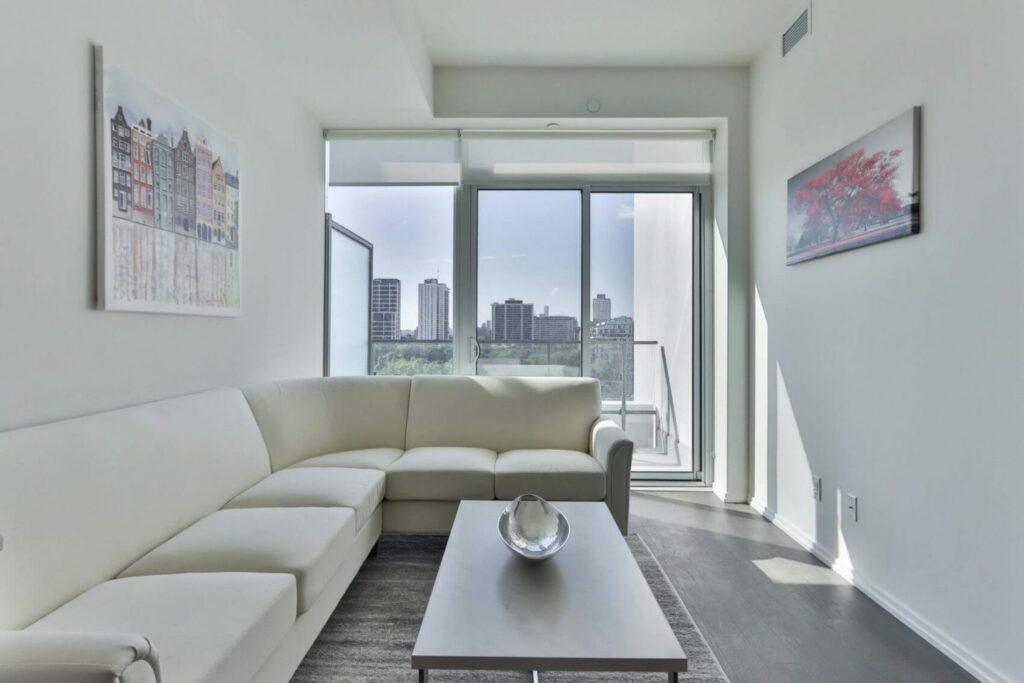 Trendy Apartment with Amazing Ocean Views image 2